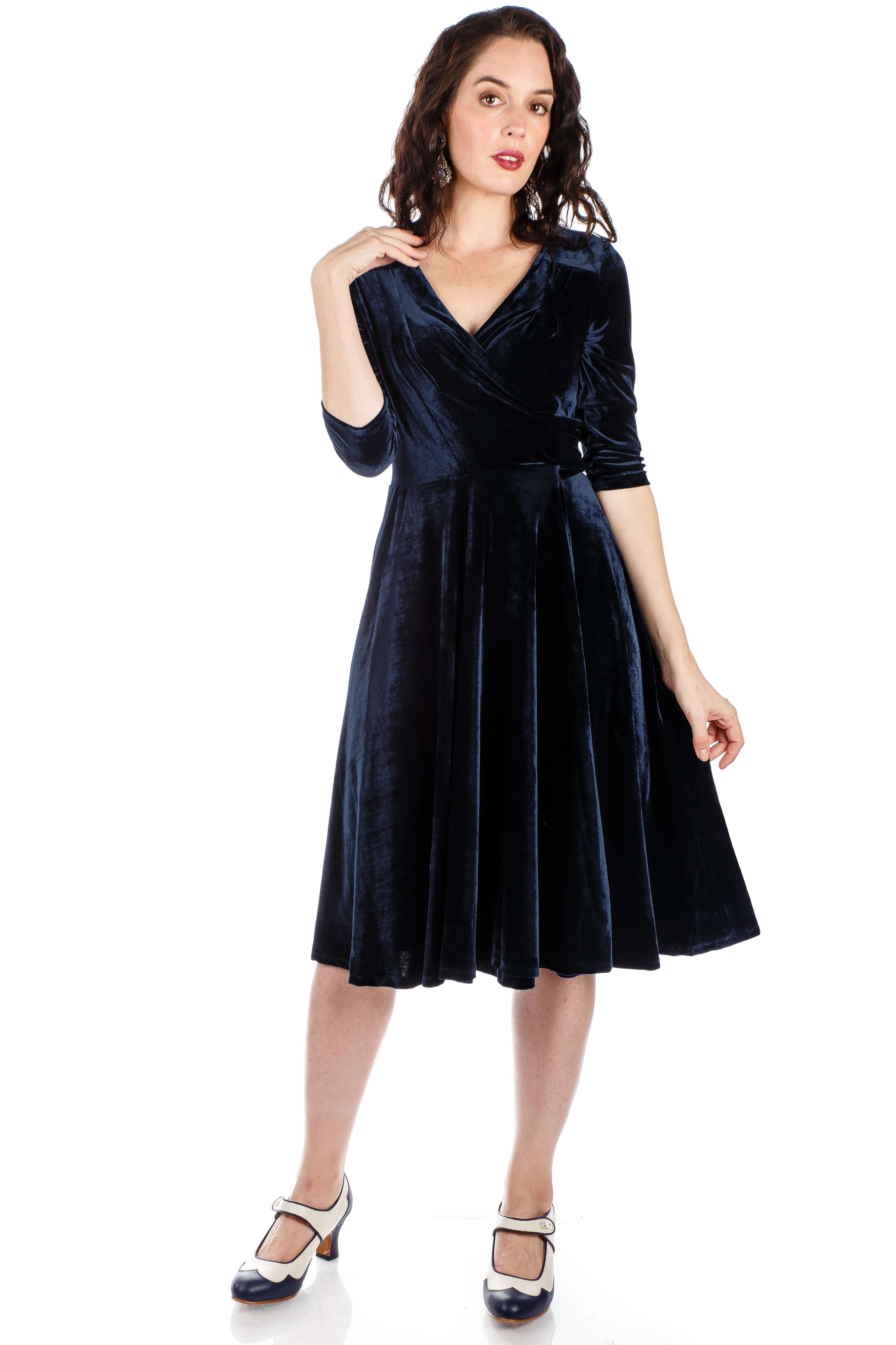 1940s Evelyn Velvet Dress in Navy WardrobeShop 1940s Evelyn Velvet Dress in Navy WardrobeShop
