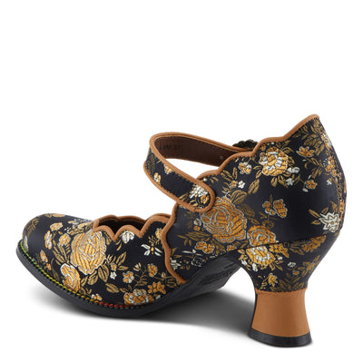 Adodora Shoes in Black Multi