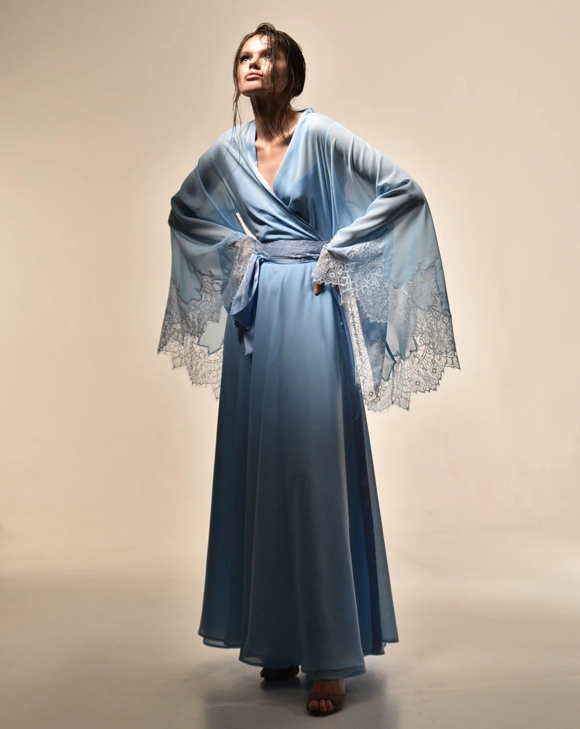 Seraphic Robe and Nightgown Set in Sky Blue