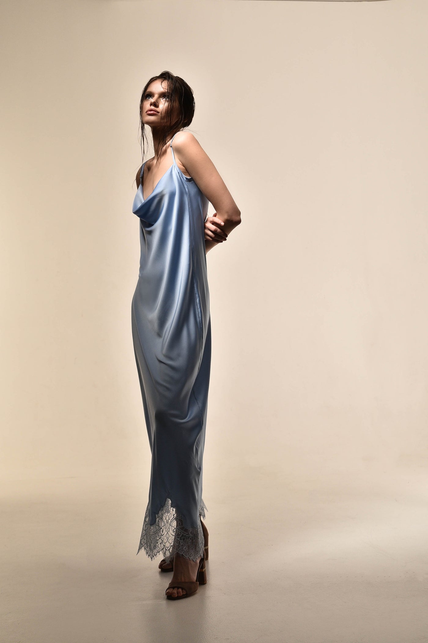 Seraphic Robe and Nightgown Set in Sky Blue