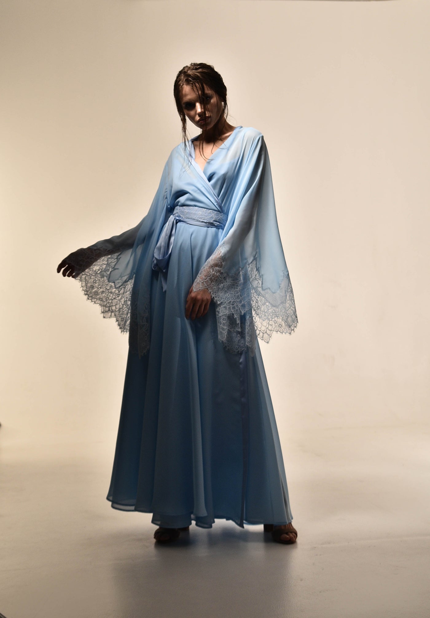 Seraphic Robe and Nightgown Set in Sky Blue