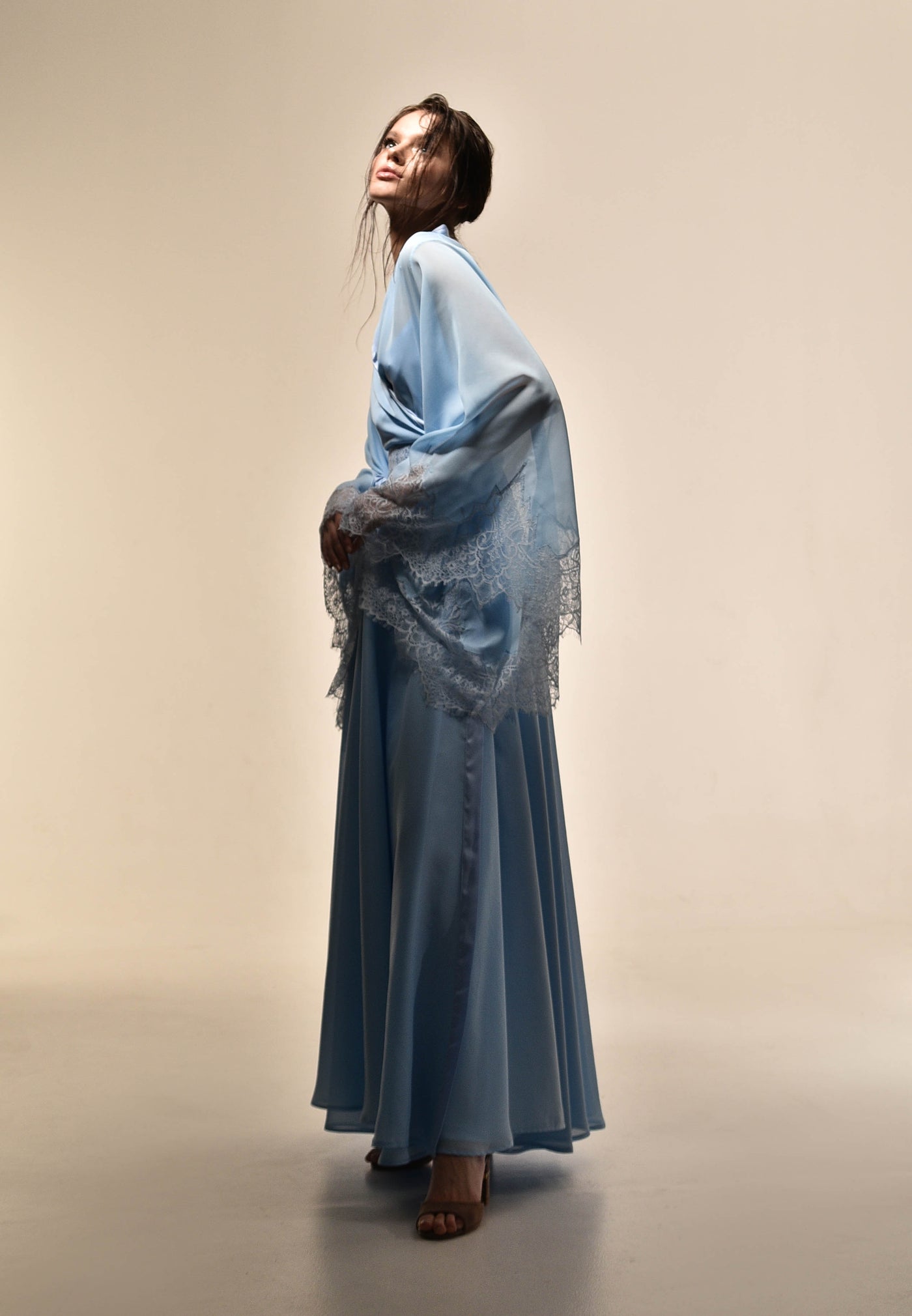 Seraphic Robe and Nightgown Set in Sky Blue