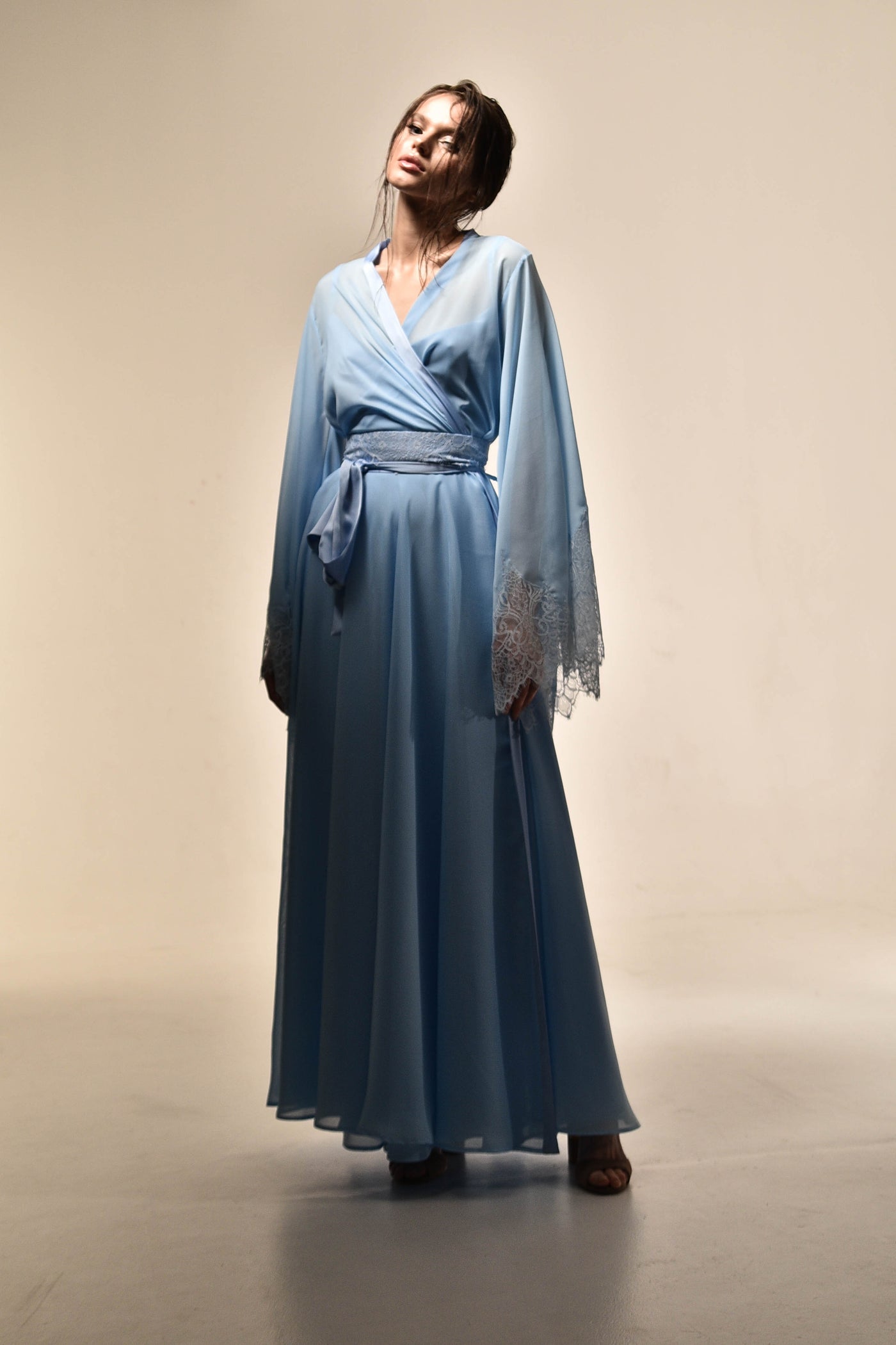 Seraphic Robe and Nightgown Set in Sky Blue