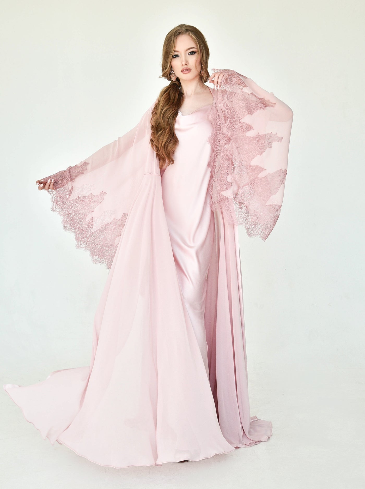 Seraphic Robe and Nightgown Set in Rose