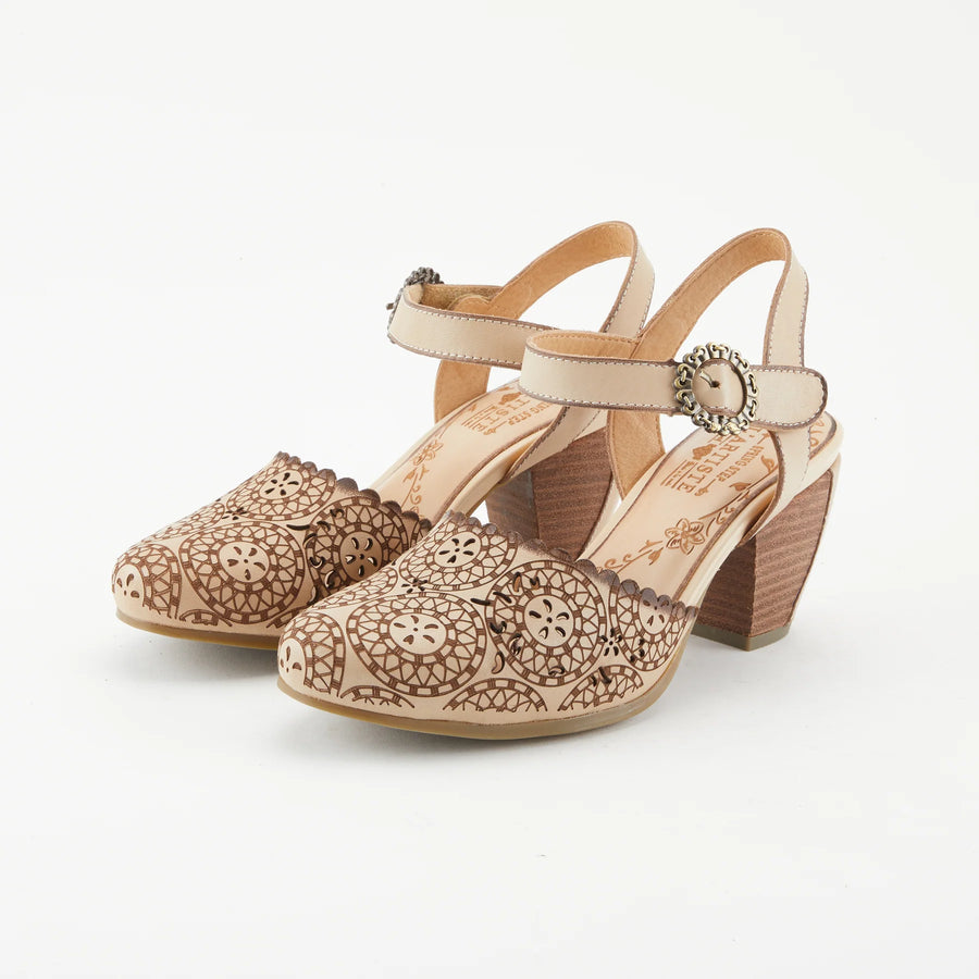 Amour Sandals in Beige