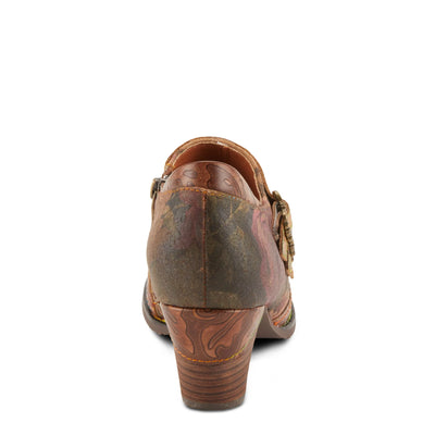 Graphic Shoes in Brown