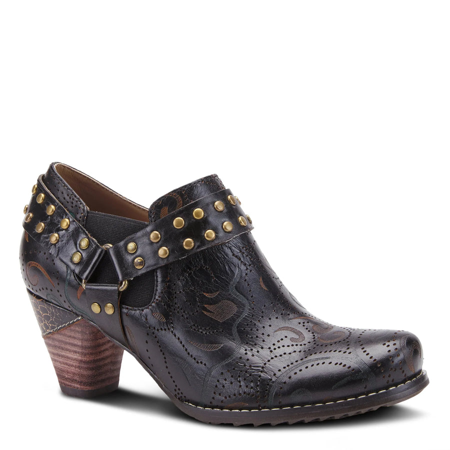 Monument Valley Oxford Heels in Black