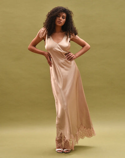 Sunday in Hollywood Nightgown in Beige
