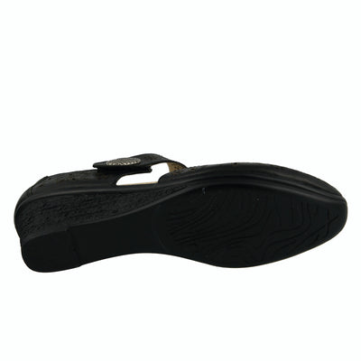 Andalusian Piety Strap Flats in Black