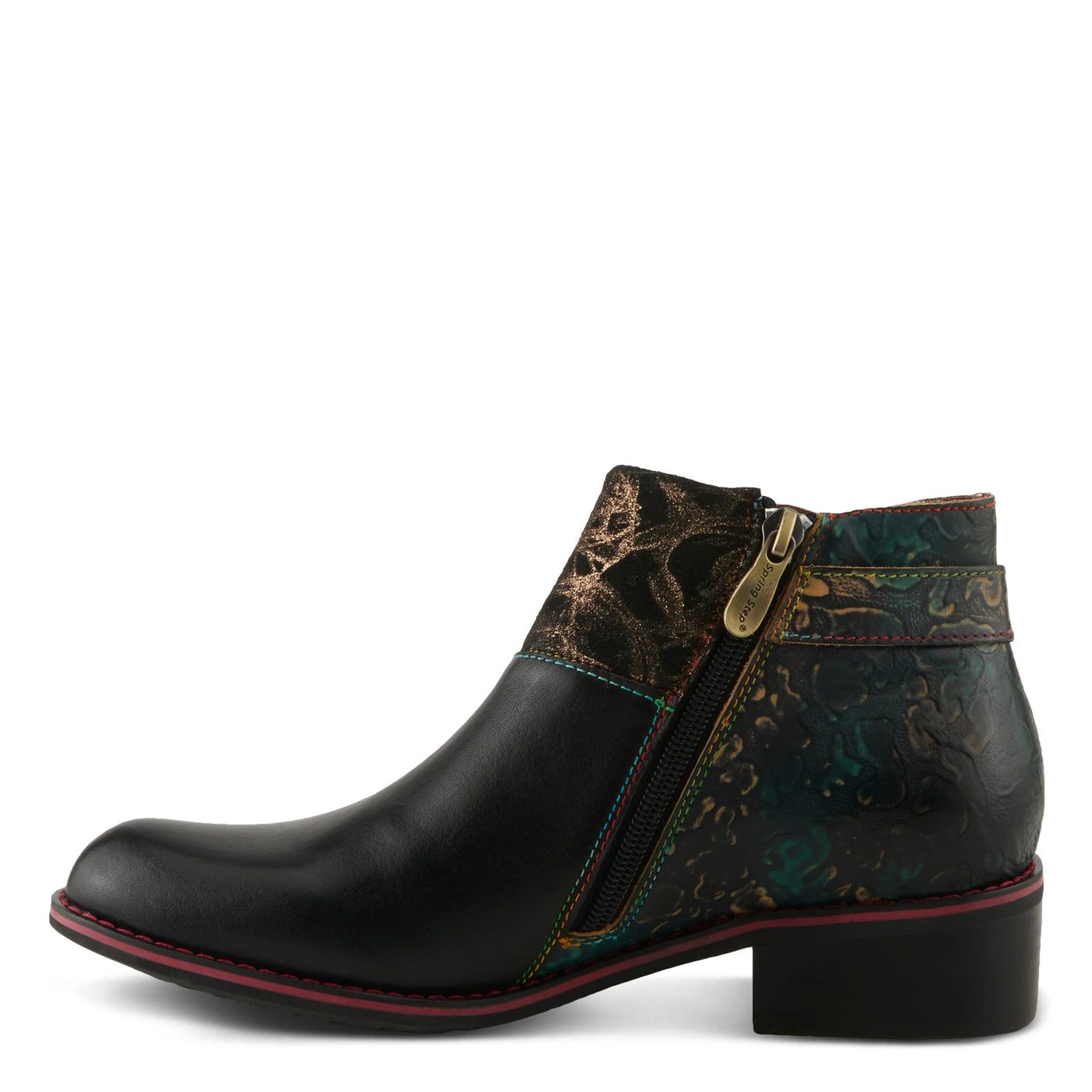 Tiatia Boots in Black