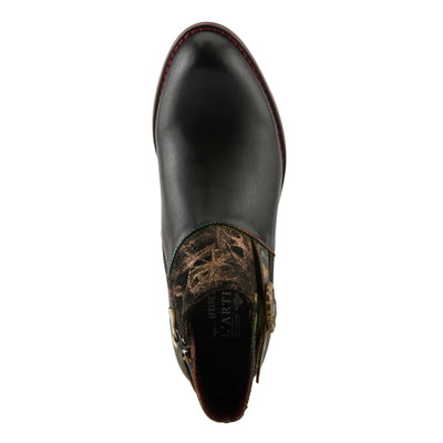 Tiatia Boots in Black