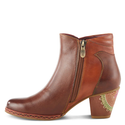Zamini Boots in Brown