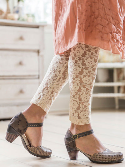 Pip Leggings in Ecru by April Cornell