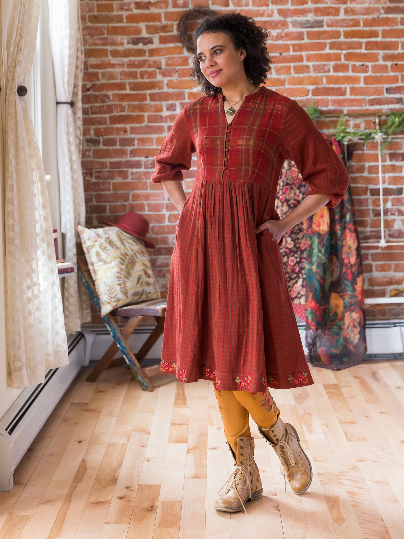 Garden Leggings in Gold by April Cornell