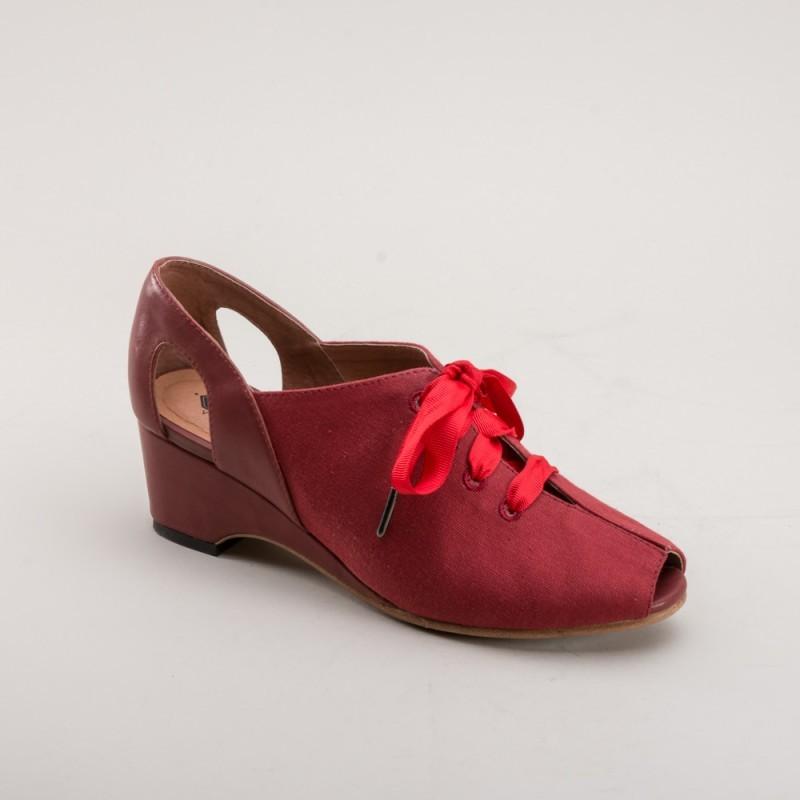 Daphne Retro Wedge Sandals in Red by Royal Vintage Shoes