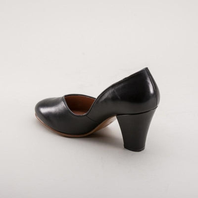 Marilyn 1940s Pumps in Black by Royal Vintage Shoes