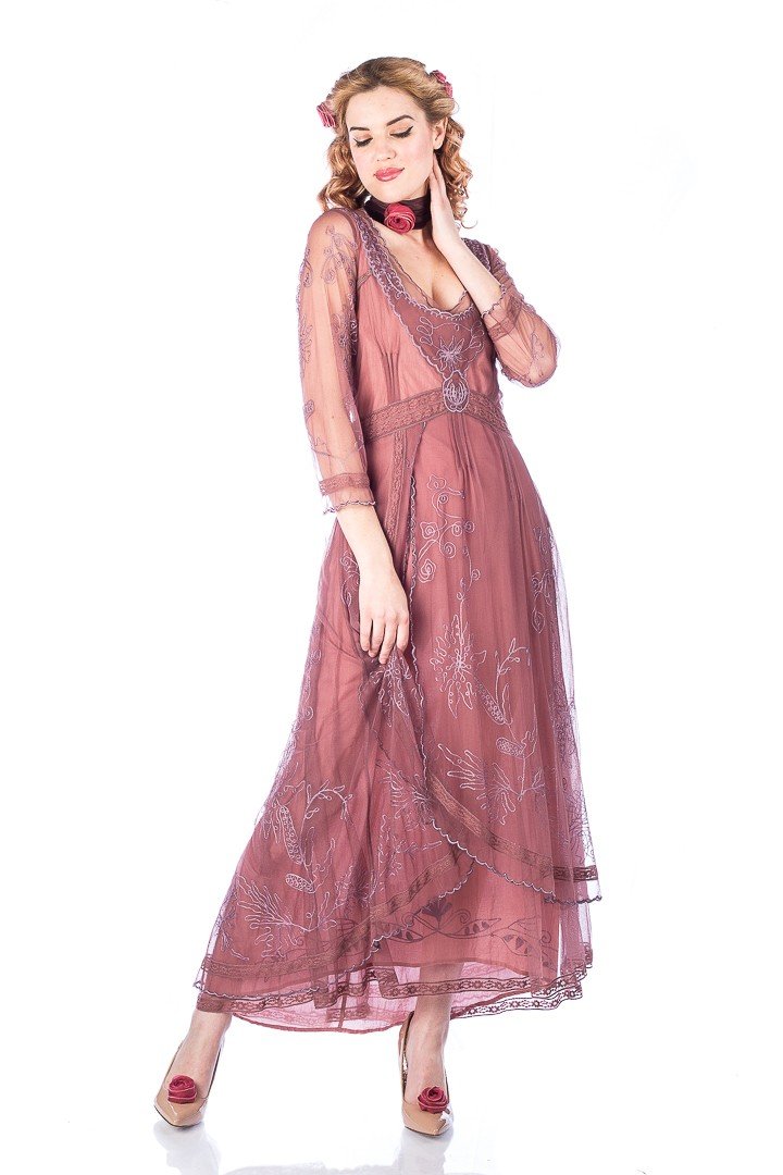 Victorian Dress in Mauve