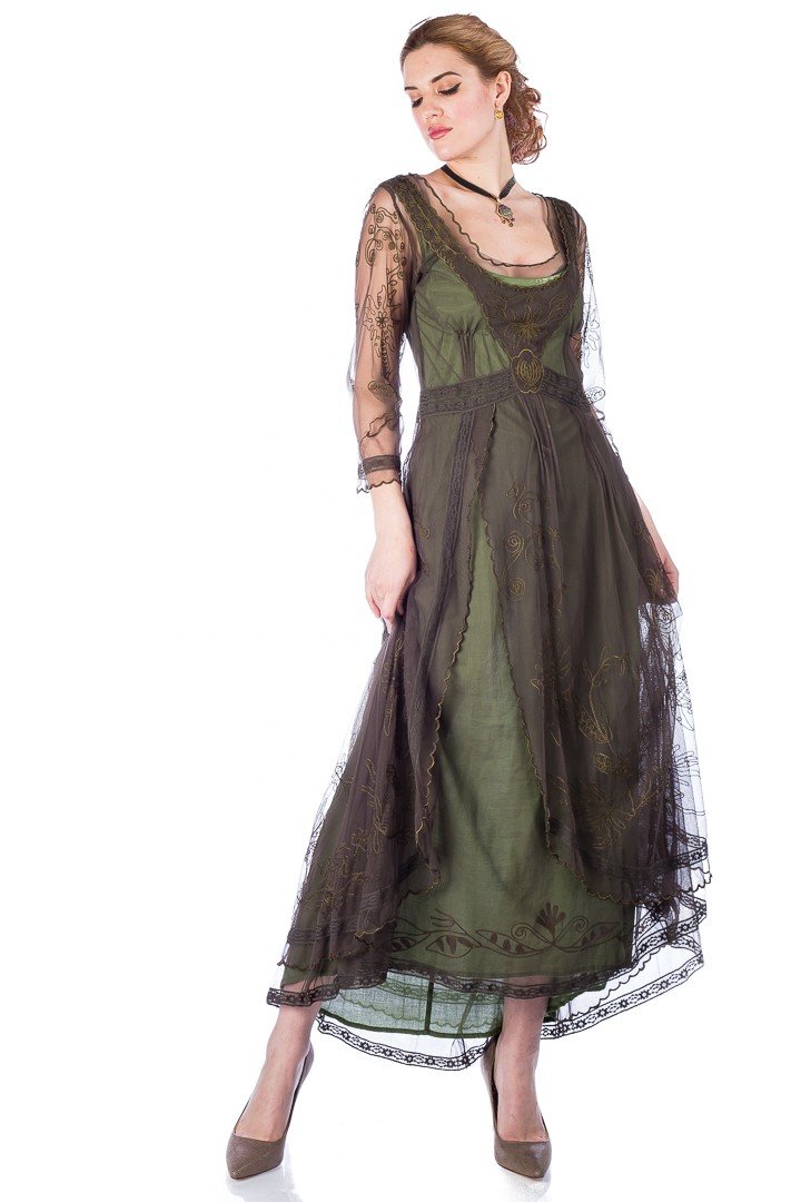 Victorian Dress in Emerald