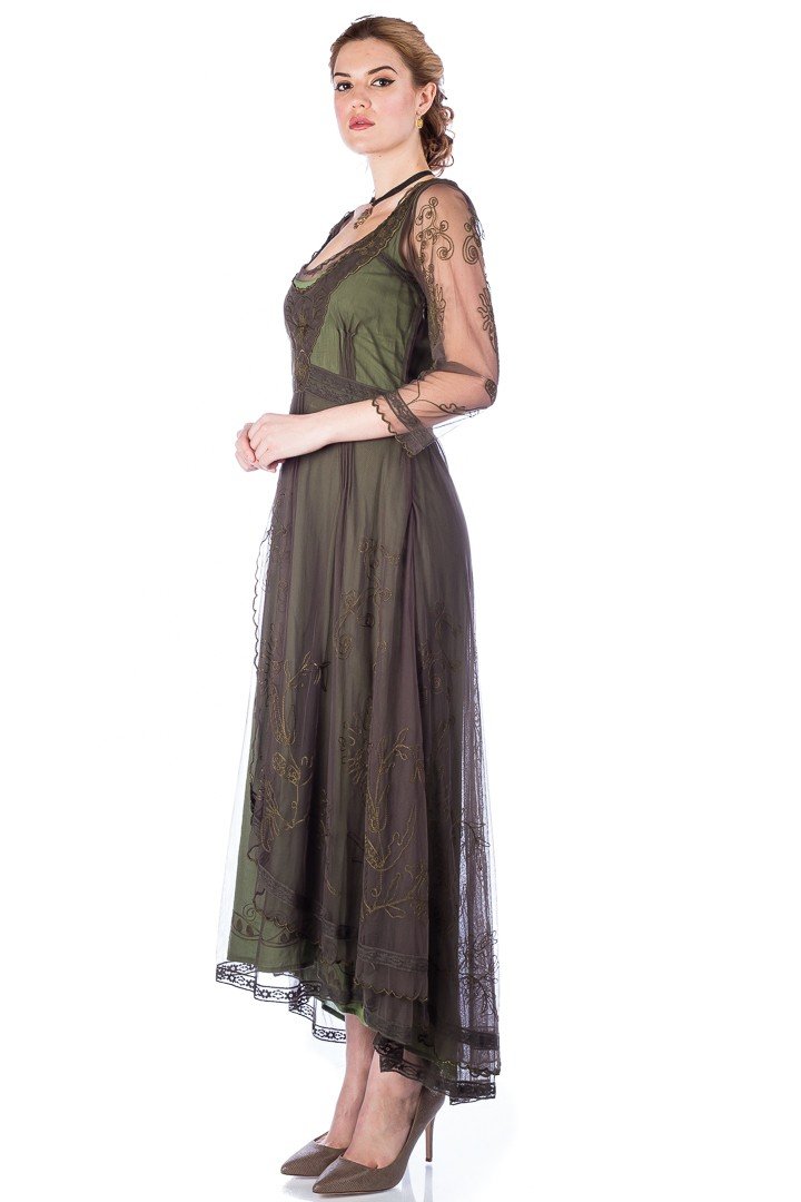 Victorian Dress in Emerald