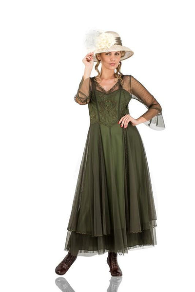 Victorian Dress in Emerald