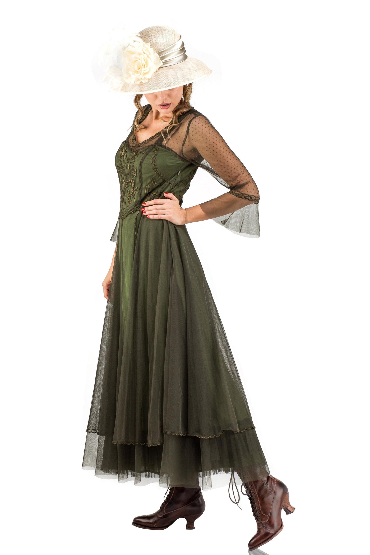 Vivian CL-075 Vintage Style Wedding Gown in Emerald by Nataya
