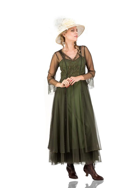 Victorian Dress in Emerald