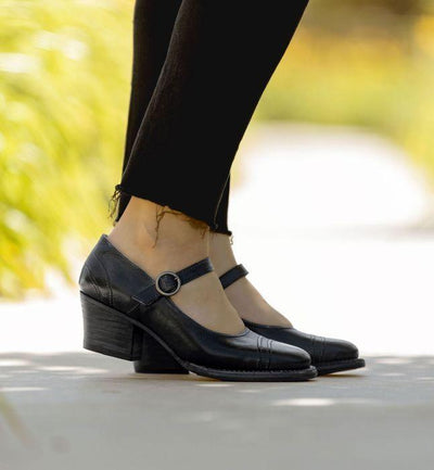 Twigley Vintage Style Heels in Black Rustic