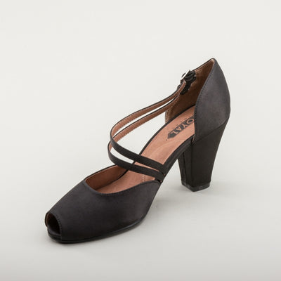 Zella 1940s Duo-Strap Sandals in Black