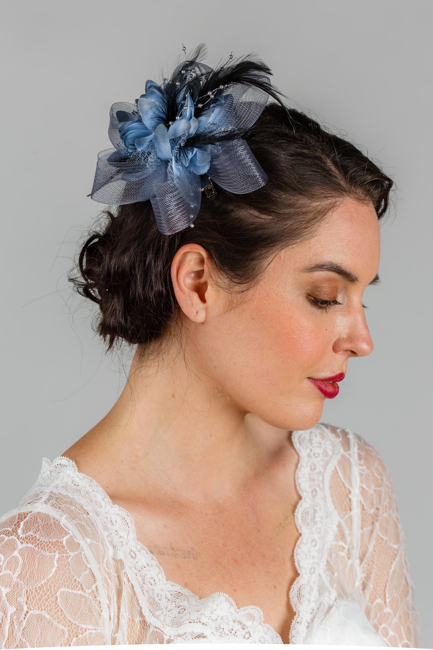 Decadent 1950s Floral Fascinator in Grey - SOLD OUT