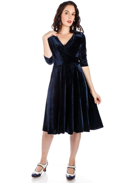 1940s Evelyn Velvet Dress in Navy – WardrobeShop