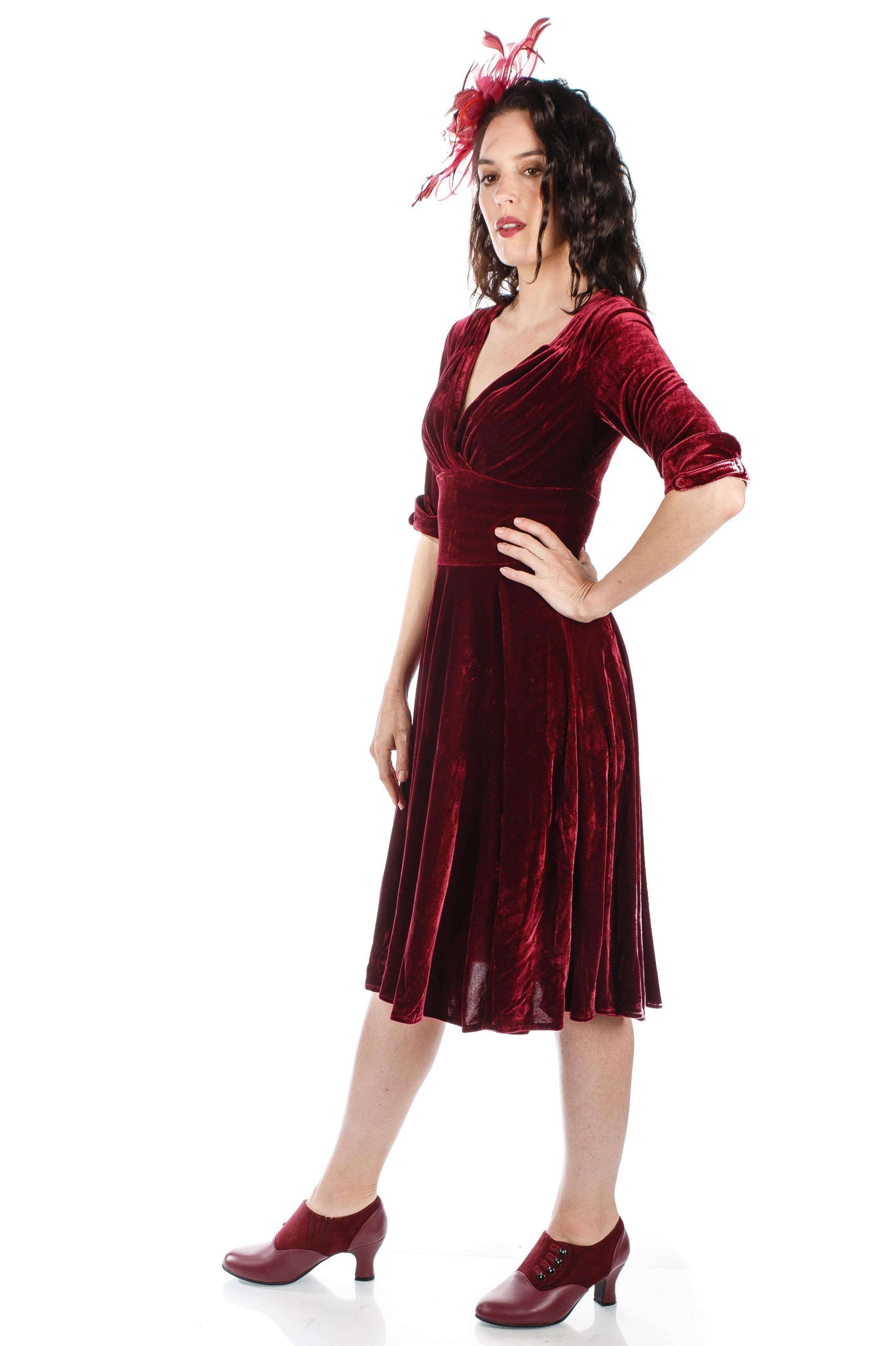 1950s Jazzy Belle Velvet Party Dress in Burgundy