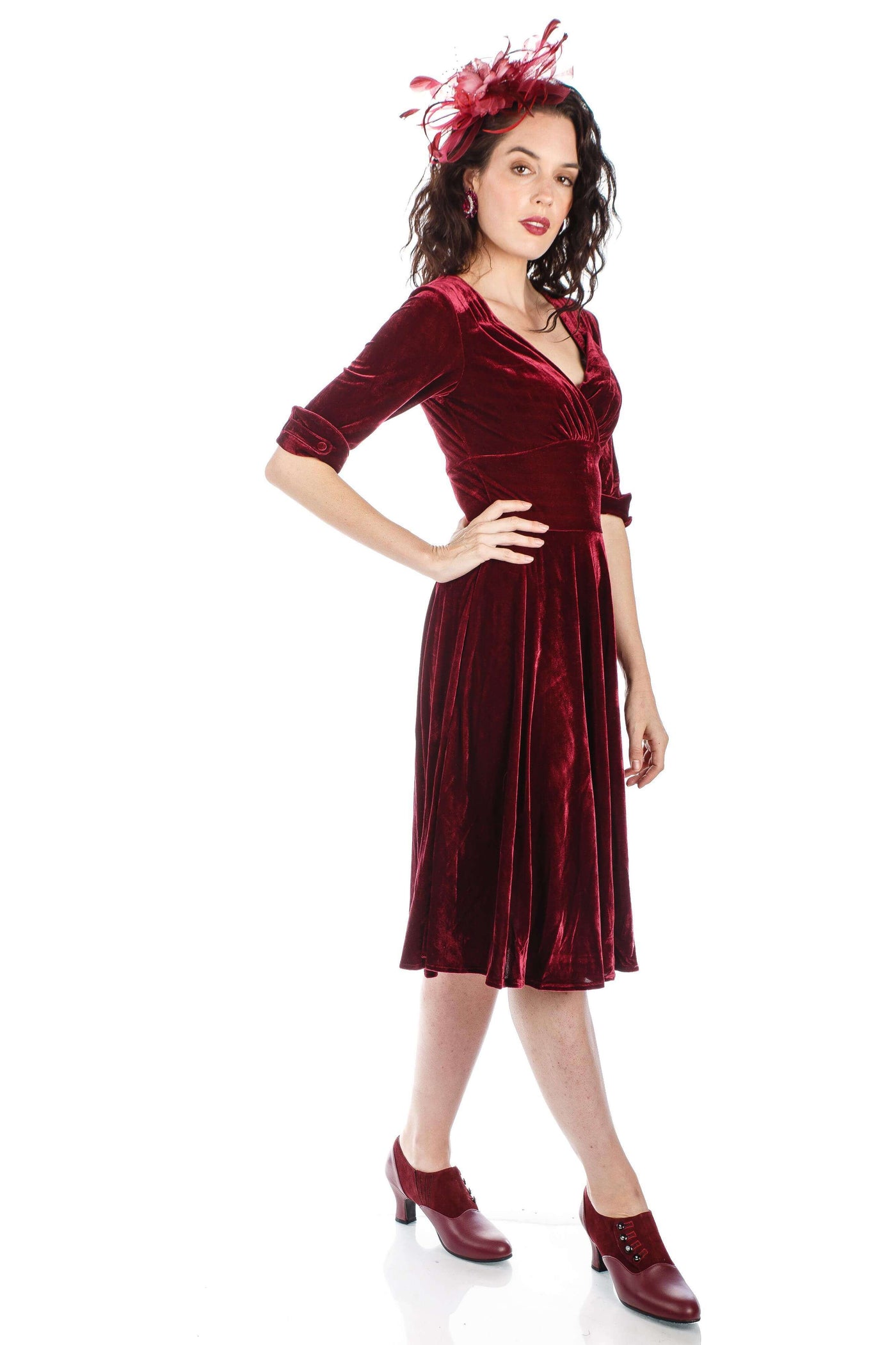 1950s Jazzy Belle Velvet Party Dress in Burgundy