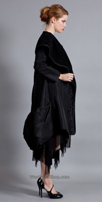 T-357 Nataya Taffeta Bubbled Black Jacket