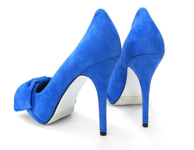 Chloe Vintage style blue suede pumps