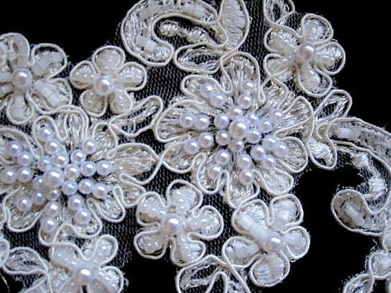 TH-115 Birdcage Gatsby style wedding veil