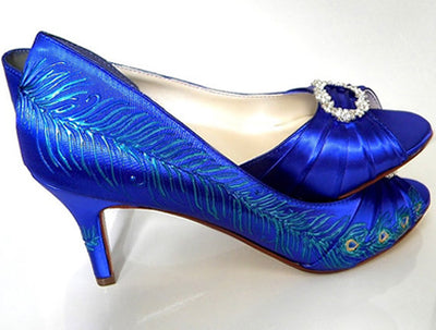Vintage style bridal shoes in sapphire, Model "Milcah"