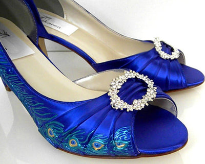 Vintage style bridal shoes in sapphire, Model "Milcah"