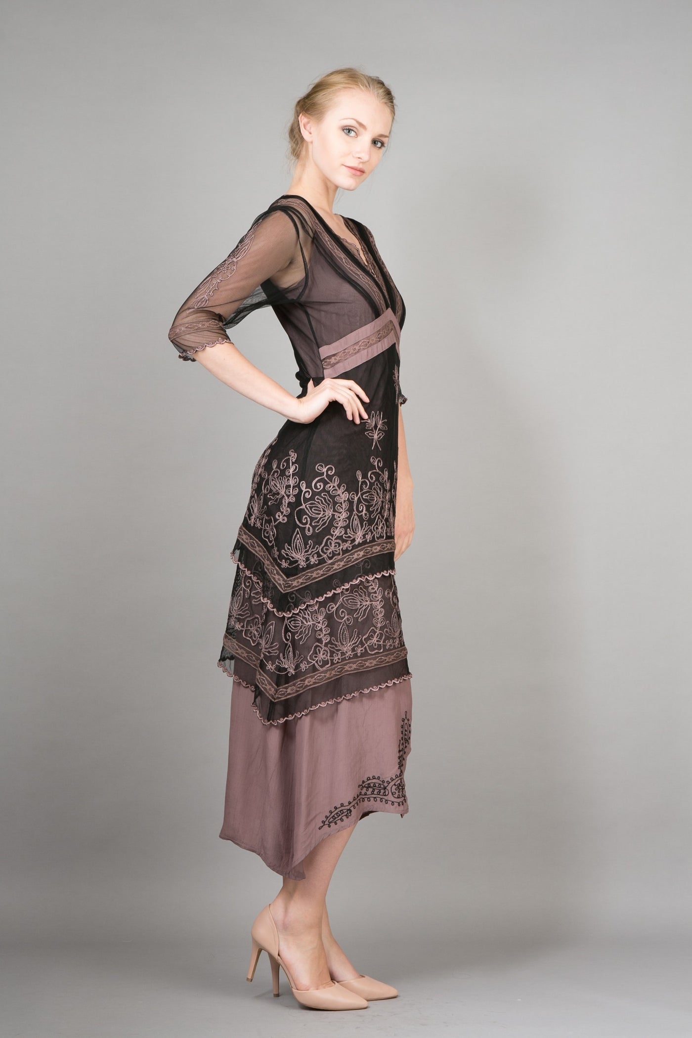 5901 Vintage Titanic Dress in Black/Coco