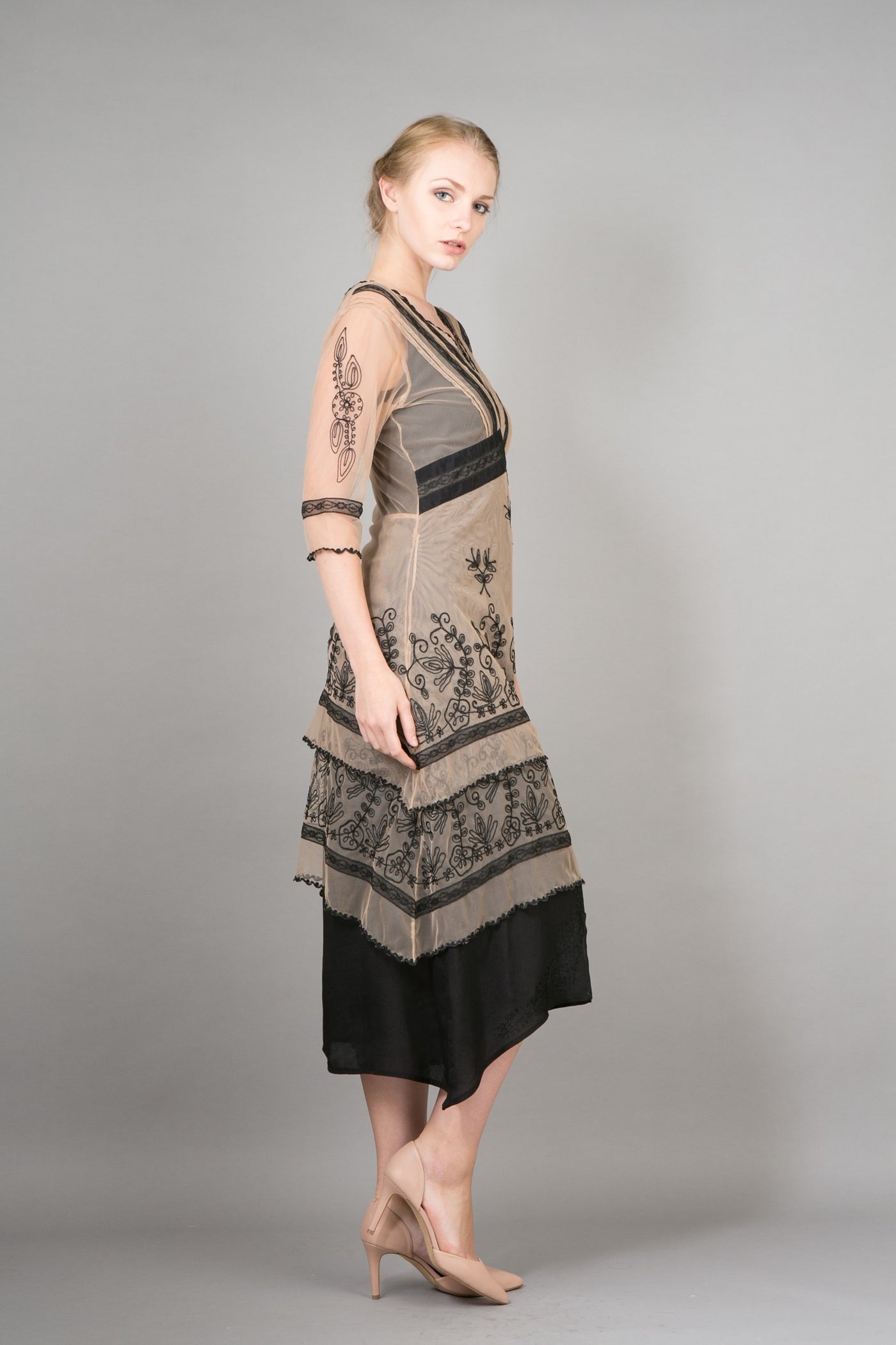 5901 Vintage Titanic Dress in Blush