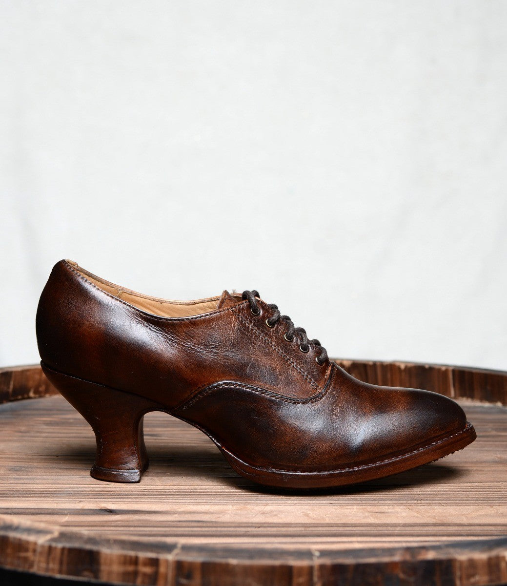 Victorian Style Leather Lace-Up Shoes in Teak Rustic