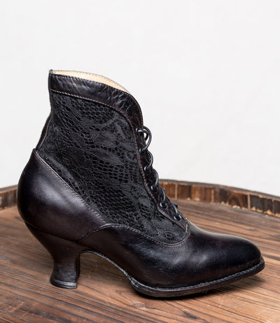 Vintage Style Victorian Lace Up Leather Boots in Black Rustic