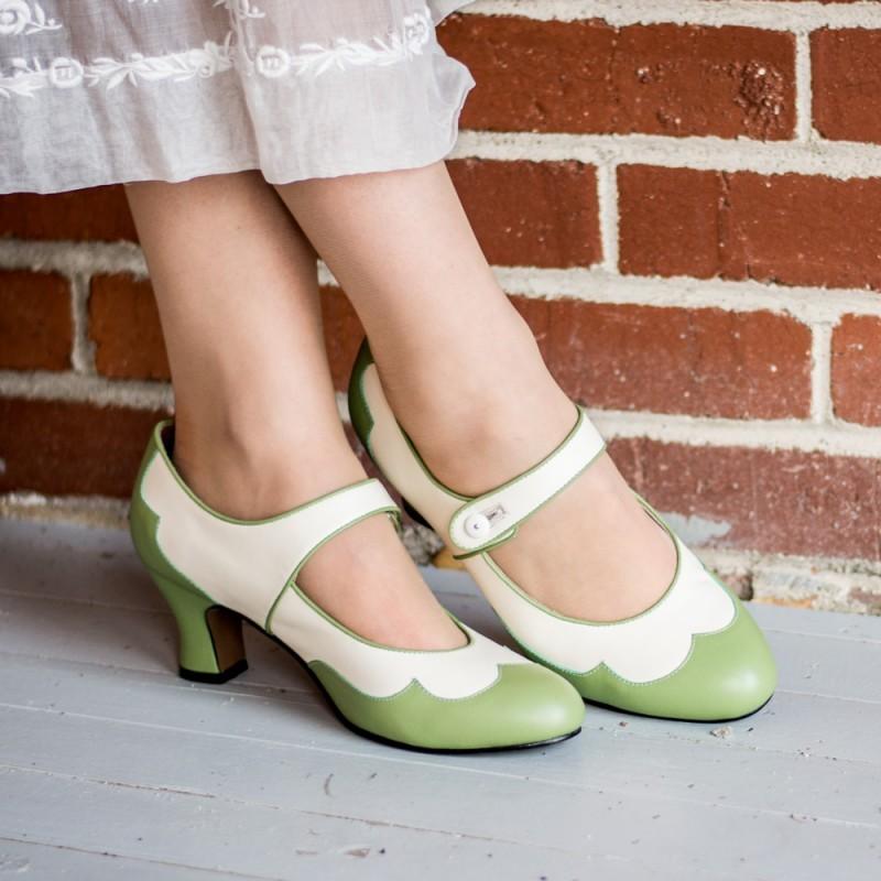 Lillian Retro Shoes in Sage-Ivory