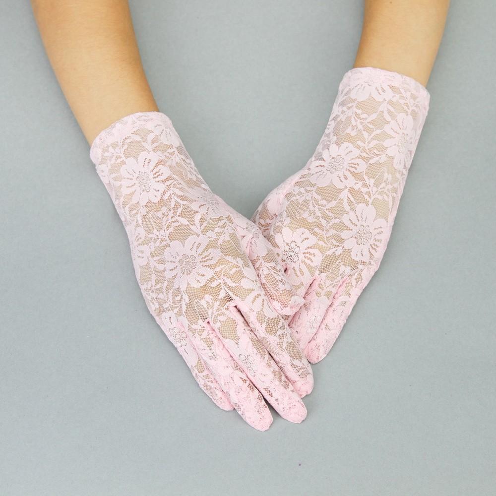 Graceful in Lace Lady Mary Gloves in Pink