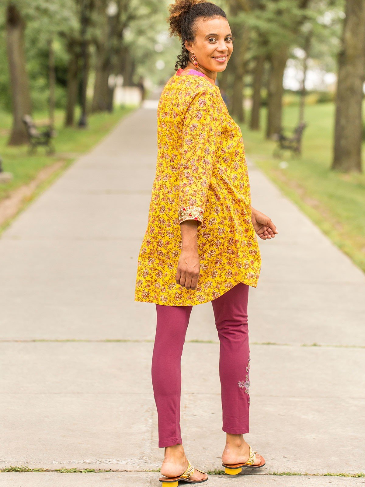 Vintage Style Tapestry Legging in Raspberry by April Cornell