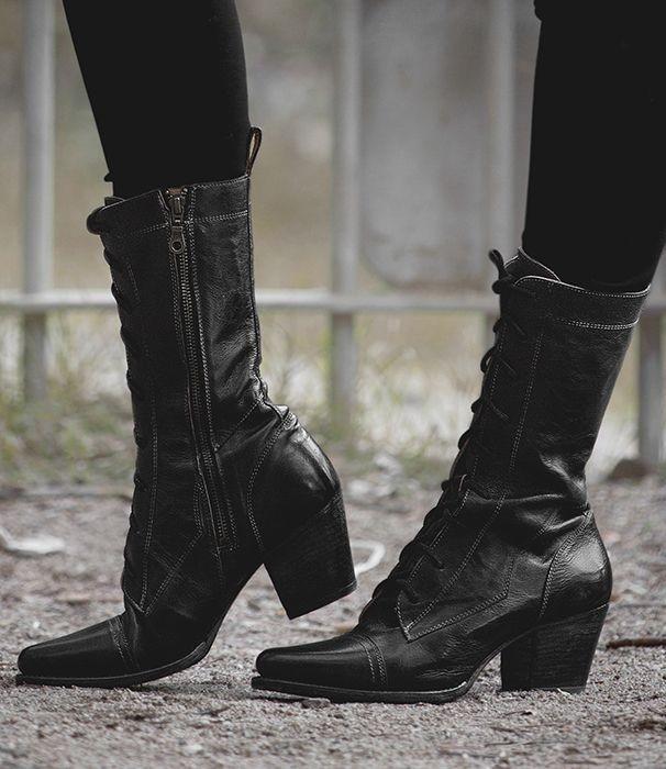 Baisley Modern Vintage Boots in Black Rustic