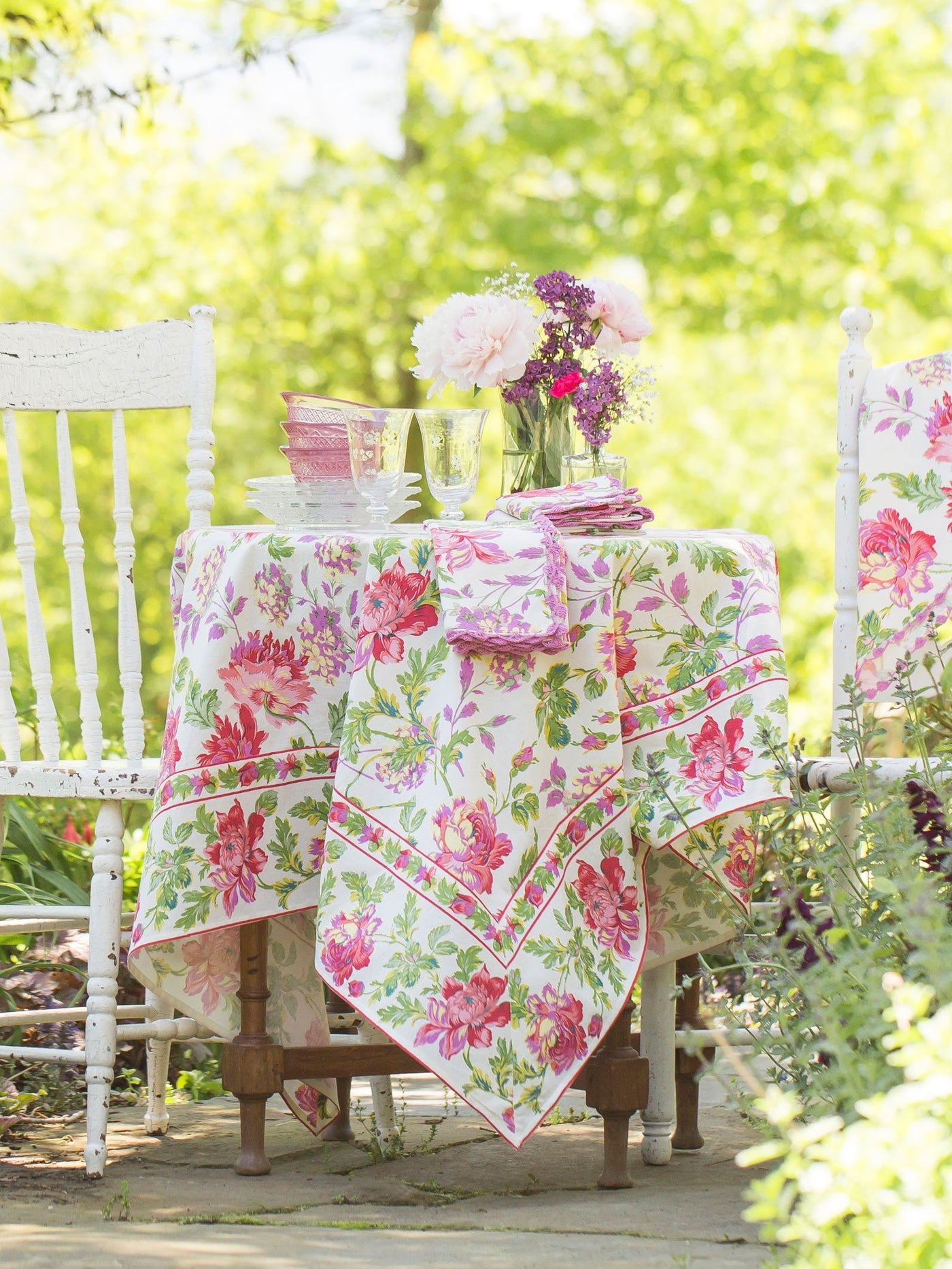 Mint Lemonade Cotton Garden Tablecloth in Ecru | April Cornell- SOLD OUT