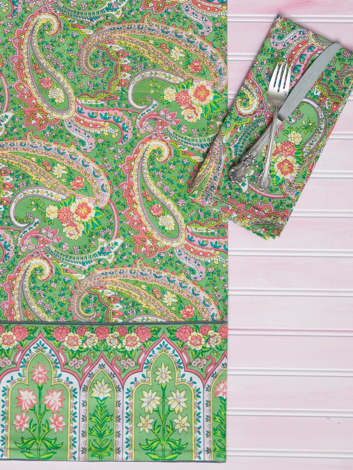 Apple Pie Cotton Runner in Green by April Cornell