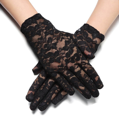 Lady Mary Lace Wrist Gloves in Black