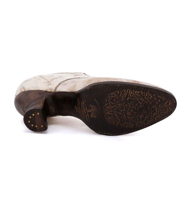 Victorian Style Leather Lace-Up Shoes in Nectar Lux